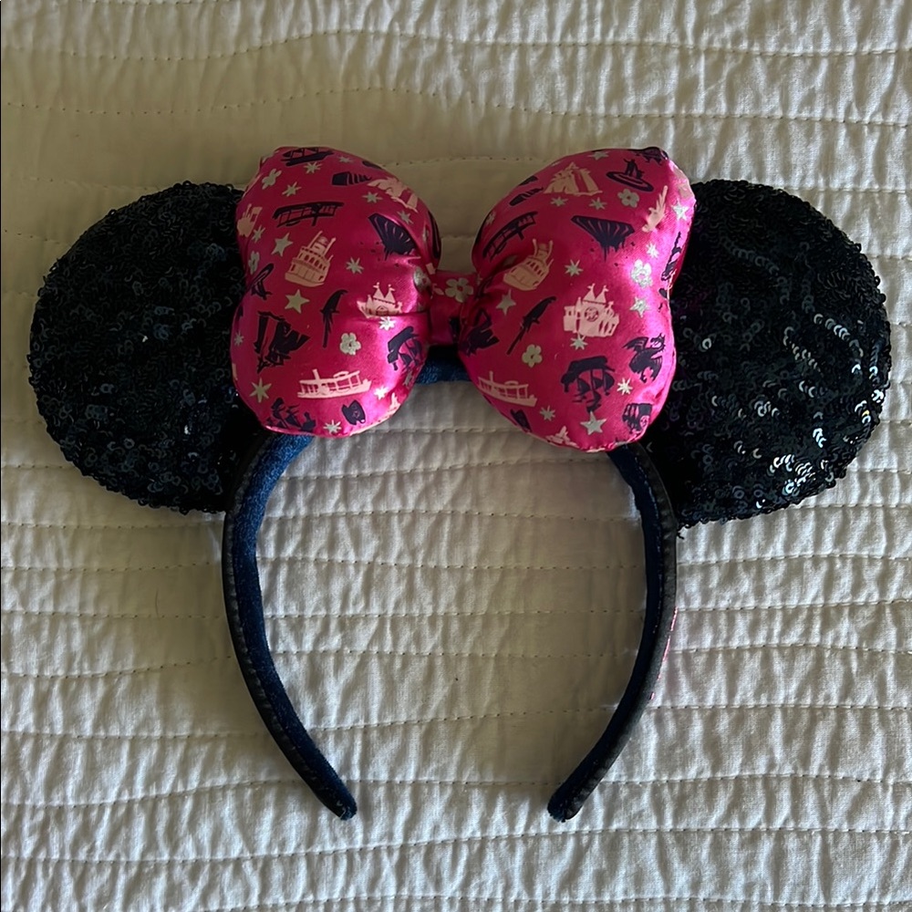 2019 Disneyland Icons Minnie Mouse Ears